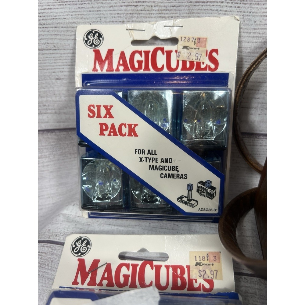 Kodak Instamatic X-35 Black Silver Film Camera With Case Film And Magic Cubes - Picture 5 of 13